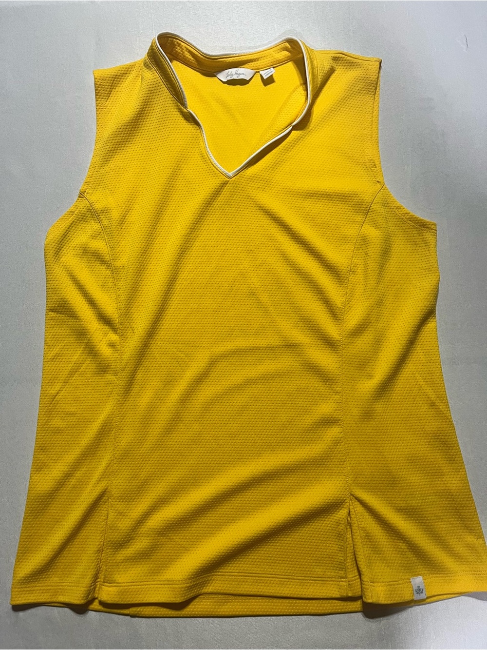 Lady Hagen Women’s Medium Sleeveless Yellow V-Neck Athletic Top with Pleated Hem